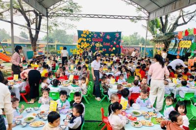 Bữa tiệc “Tất niên sum vầy”